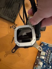 Corsair Hydro H60 High Performance Liquid CPU Cooler Only includes parts shown