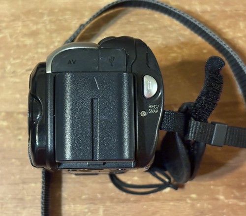 JVC Everio GZ-MG77U 30GB HDD Camcorder w/Battery - UNTESTED - Picture 10 of 13