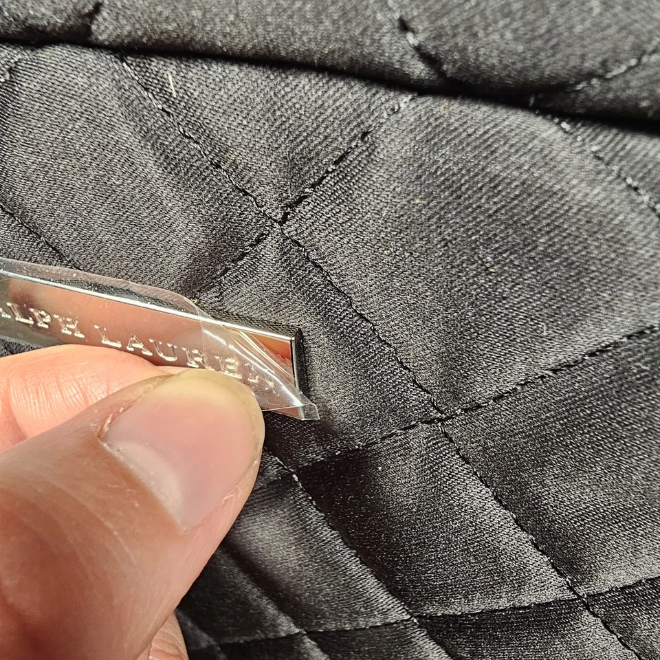 Ralph Lauren Negro Acolchado Maquillaje Cosméticos Bolsa Viaje Rosa Interior Usado en Excelente Condición Foto 2 de 4