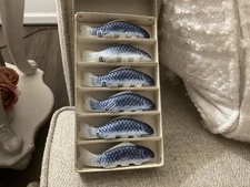 Set of 6 Blue & White Porcelain Koi Fish Chopsticks Rests Knife Holder