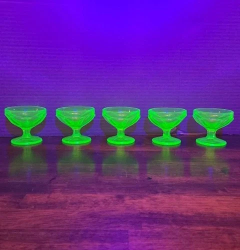 Federal Glass Uranium Optic Panel Sherbet cups. Set Of 5