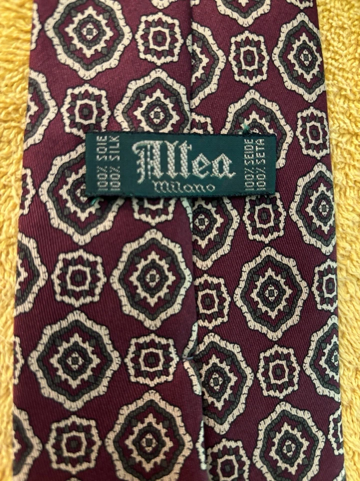Новый без ценников галстук с принтом Altea Milano бордовый шелк фуляр 3,75x56 сделано в Италии - Изображение 2 из 4