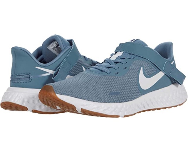nike revolution 4 flyease extra wide