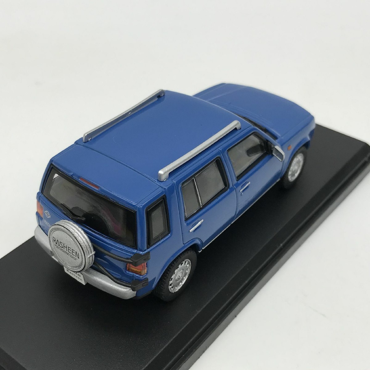 Nissan Rasheen 1997 (Norev) 1:43