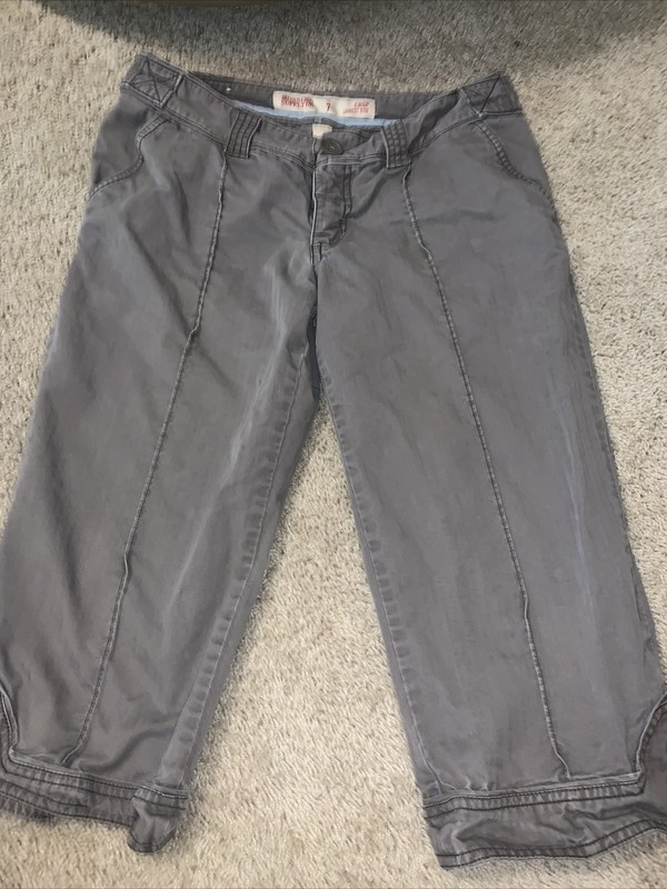 Mossimo Supply Co Juniors Pants sz 7 GREY GRAY Cropped Cargo VINTAGE LOOK Y2K