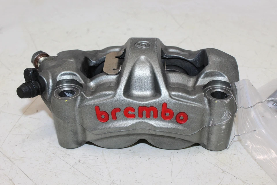 Juego de pinzas de freno delanteras Brembo Aprilia RSV4 R Aprc Abs 1100 2014 de fábrica Foto 2 de 4