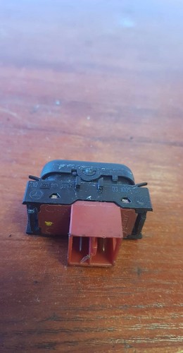 Mercedes Benz W210 Schalter ASR A2108202810