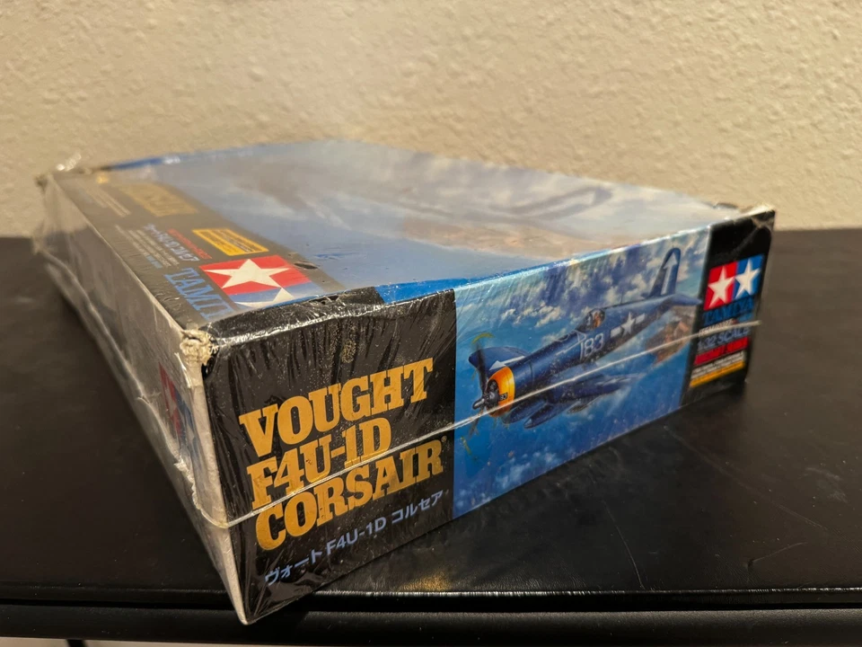 Tamiya Vought F4U-1D Corsair Plastic Model Aircraft Kit 1/32 Scale from Japan - Image 4 of 4