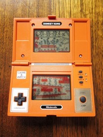 NINTENDO Donkey Kong Game and Watch in Excellent Condition (DK-52) 1982