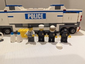 LEGO 7743 City Police Command Center Trailer Incomplete