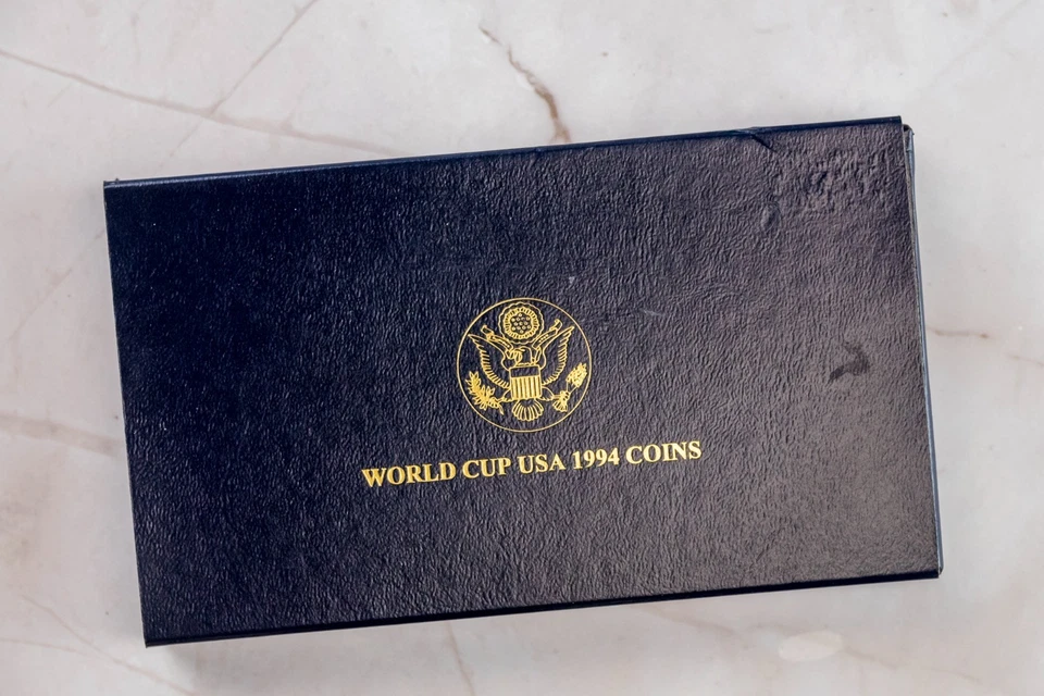 1994 FIFA World Cup 3-Coin Gold & Silver Set BU w/ Box & COA - Image 2 of 4