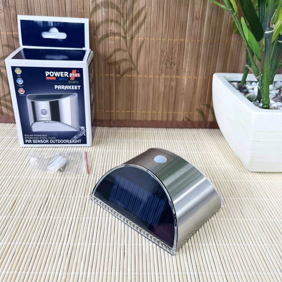 POWERplus Parakeet Solar Powered Steel PIR Sensor Outdoor Security Light - Image 3 of 4
