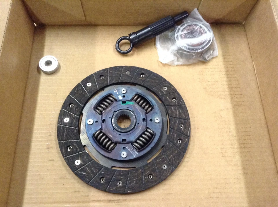 NEW Rhinopac 16-080 Premium Clutch Disc Kit - Fits 91-11 Toyota Scion Chevrolet - Image 4 of 4