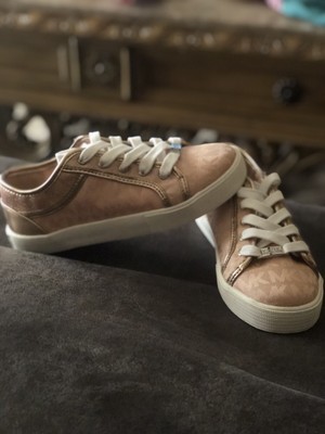 michael kors rose gold tennis shoes