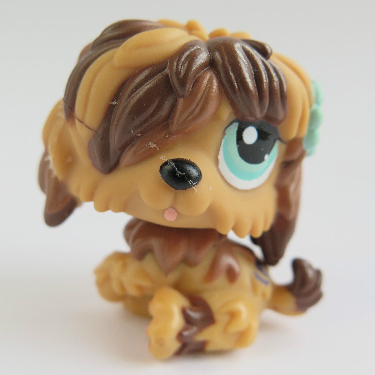 Littlest Pet Shop BROWN SHEEPDOG #1077 Brown Dog Blue Eyes Flower LPS  Hasbro