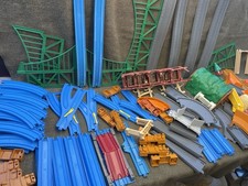 Vintage TOMY Thomas & Friends Lot 130 Blue & Gray Tracks + Bridge Parts 2000’s