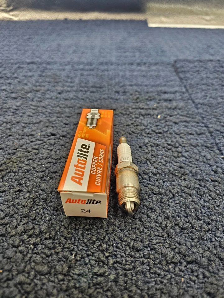 (CANTIDAD 8) Autolite 24: bujías para Ford F-150 1996-1984, Ford F-250 1996-1984 Foto 2 de 4