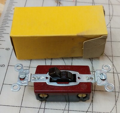 Vintage NOS Hubbell Toggle Switch - 4 Way - brown Bakelite - Model 1204