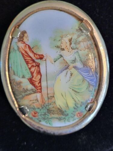 2 Inch Lovers Cameo Brooch Gold Toned Look Great W