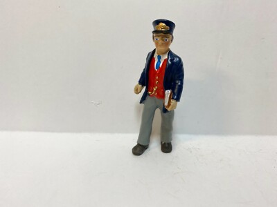 Just Plain Folk # 0369 G Scale Train Figure* Porter walking *NEW