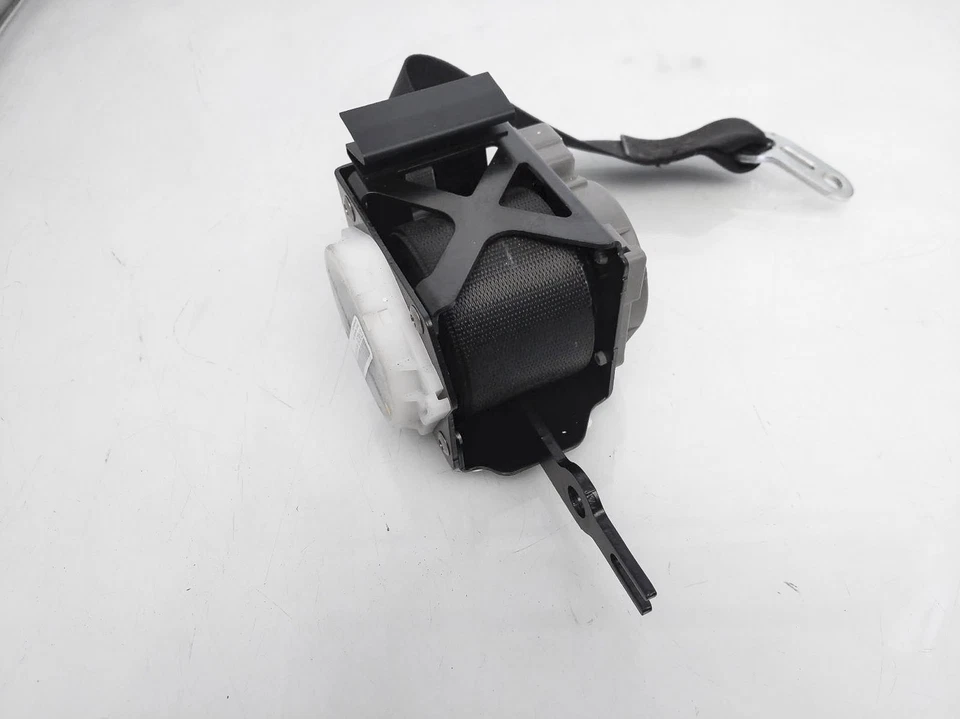 Cinturón de seguridad trasero para conductor BMW 335I 2007-2009 4 puertas 2 filas negro OEM 72-11-9-116-642 Foto 4 de 4