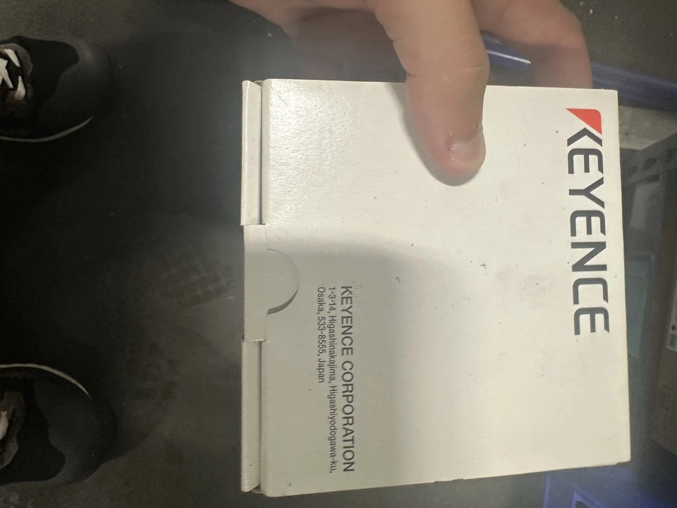 Keyence IV4-LG5C Vision Sensor New In Box - Image 2 of 2