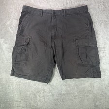 Levis Shorts Men s 42 inseam 9" Dark Gray Ripstop Cargo Outdoors Hiking R Tab