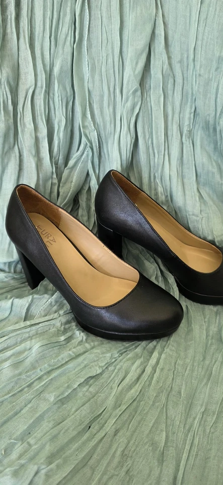 Tacones altos Naturalizer Michelle de cuero negro ~ para mujer talla 7 anchos de EE. UU. Foto 2 de 4