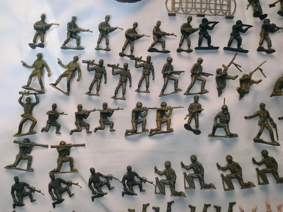 Lote 92 Piezas Hombre Y Vehículos Ejército Verde Vintage Foto 4 de 4