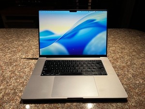 MacBook Pro 14インチ 32GB / M1 Pro Amazon.com: Apple 2021 MacBook Pro with Apple M1 Pro Chip