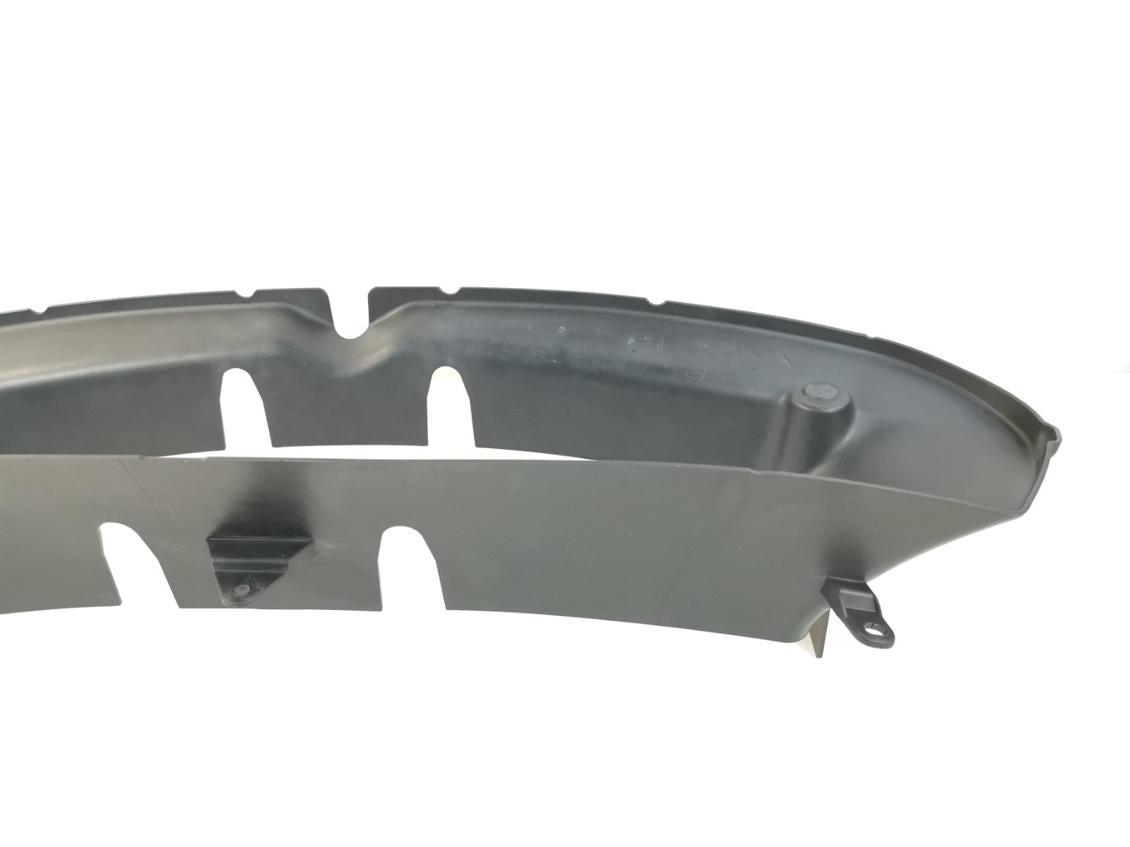 Maserati Ghibli 2018 M156E AWD 3.0 Front Center Radiator Bumper Air Duct Panel