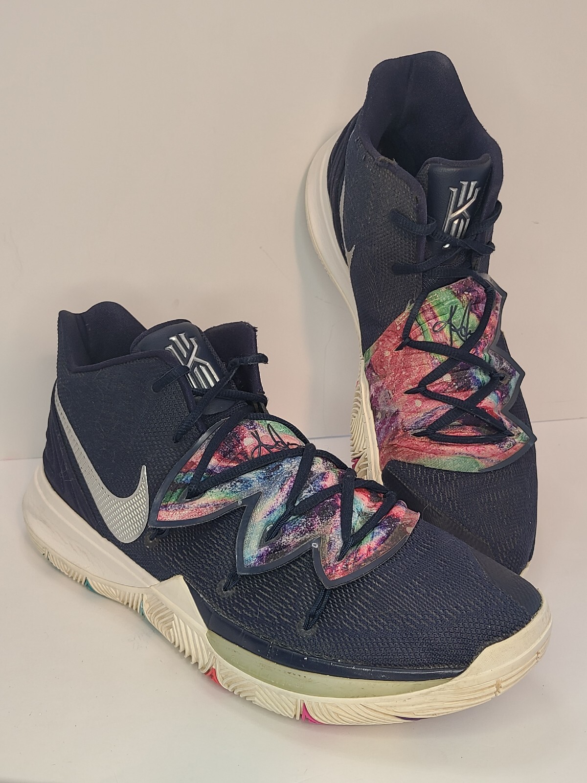 navy blue kyrie 5