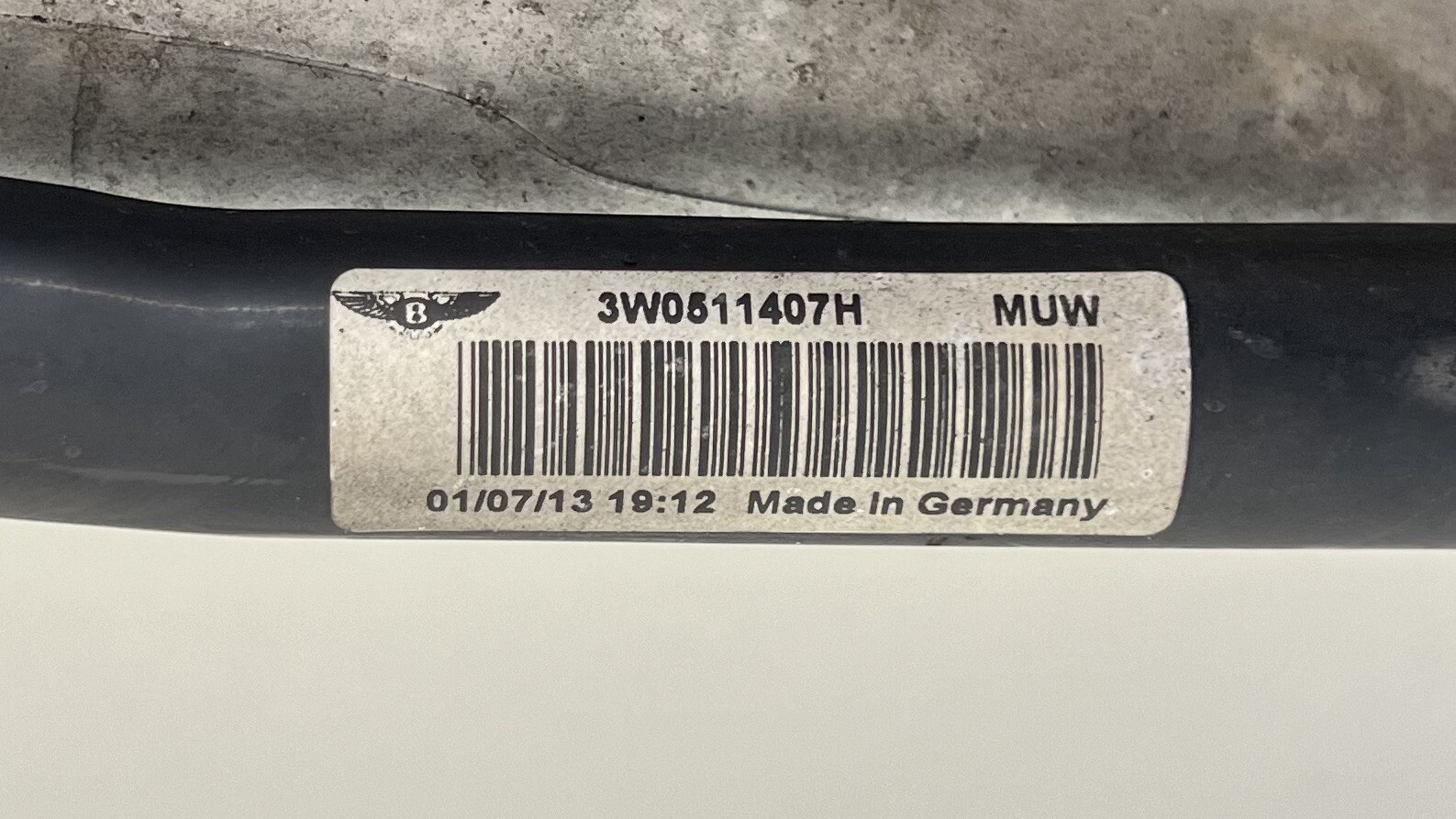 13-18 BENTLEY FLYING SPUR REAR SUBFRAME CROSSMEMBER CRADLE 4W0 505 235 OEM
