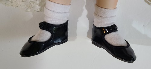 Pauline’s Limited Edition Dolls LITTLE TRUDY 18” porcellana/panno LE 3087/14500 - Foto 9 di 12