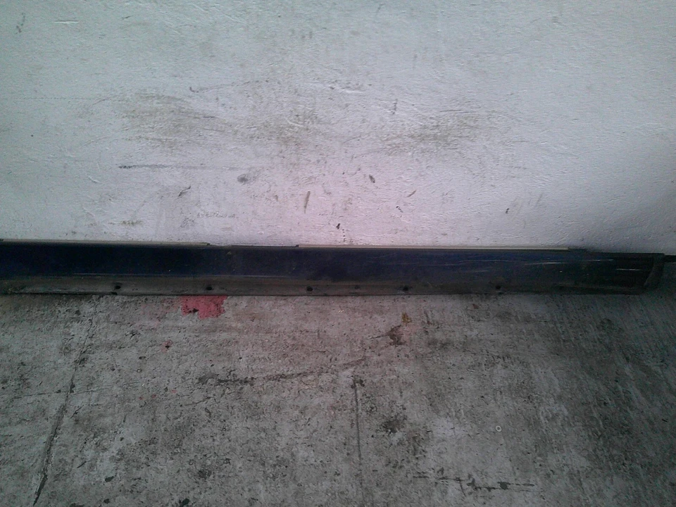 Original Volvo V70 I 1 Seitenschweller Schweller Verkleidung Abdeckung rechts - Bild 2 von 4