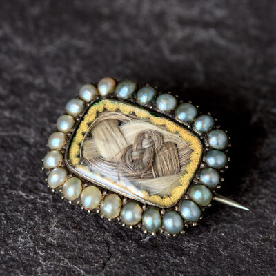ANTIQUE GEORGIAN ENGLISH GOLD PEARL INFINITY 2-PERSON HAIR MEMENTO LOCKET  BROOCH