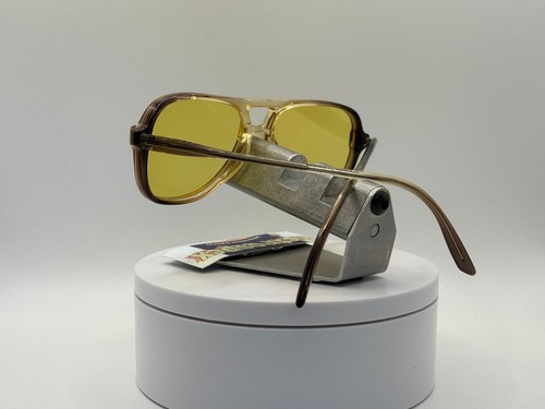 Occhiali da sole vintage oversize NOS piccoli aviatore lenti gialle | montatura in plastica marrone - Foto 8 di 10