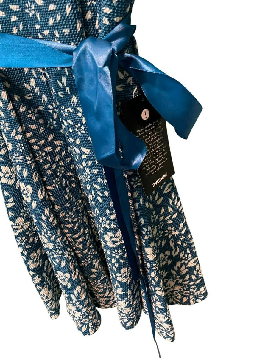 Avenue Womens Floral Textured Dress Blue White Size 18/20 Short Sleeve With  Sati | eBay