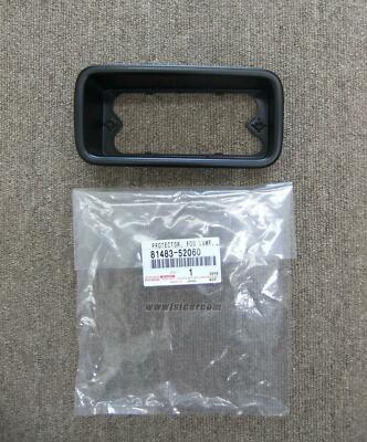 TOYOTA BELTA SCP92 PROTECTOR FOG LAMP 81483-52060 genuine taxi