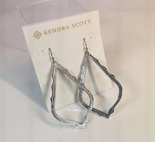 New Kendra Scott Sophee Drop Earrings in Silver