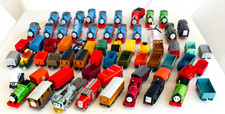 HUGE LOT OF 64 THOMAS AND FRIENDS TRACKMASTER MOTORIZED WORKING ENGINES AND CARS