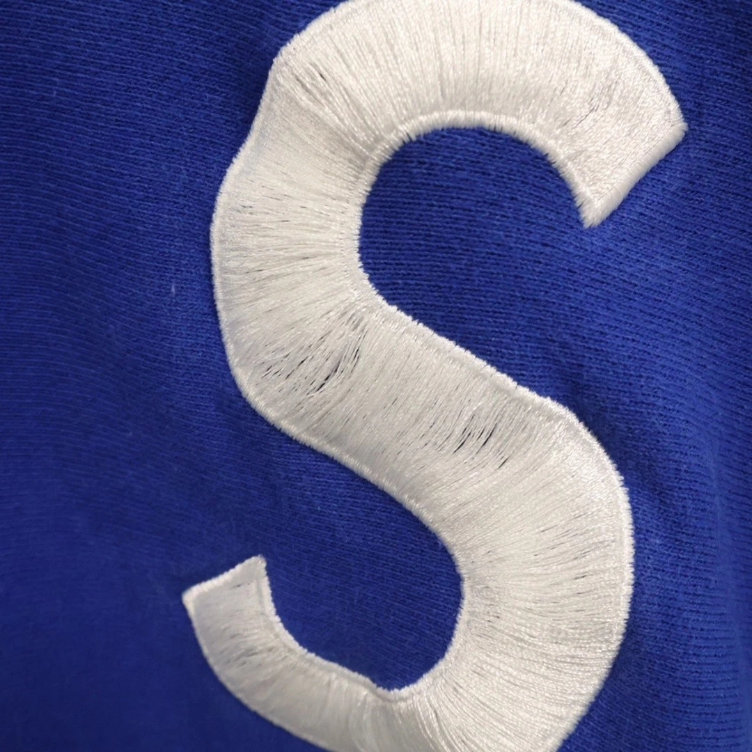 Felpa con cappuccio SUPREME 15AW S logo pullover felpa blu usata aec31352101fcf7f