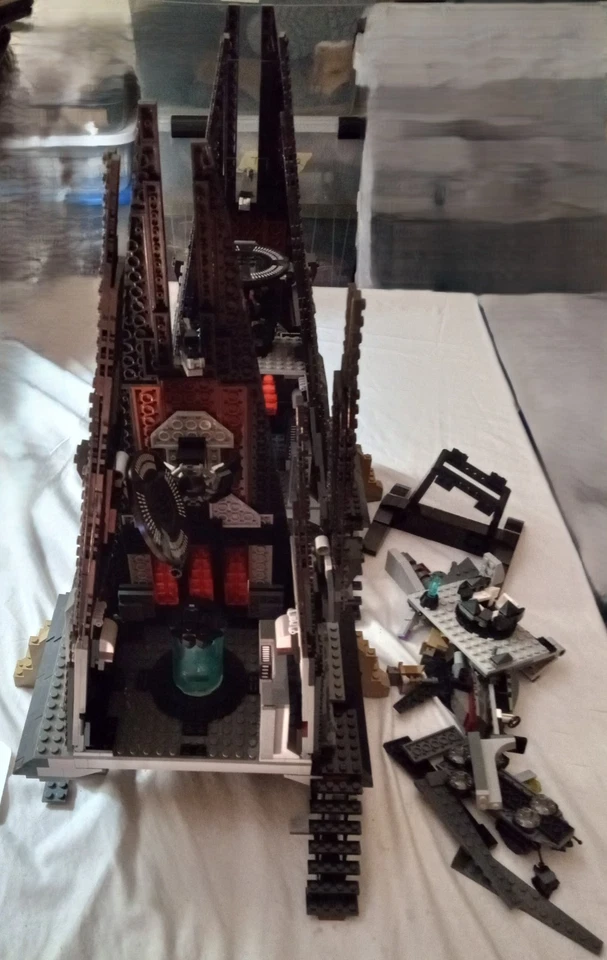 lot of 2 LEGO Star Wars 75251 Darth Vader’s CASTLE TOWER PARTS prob. incomplete - Image 3 of 4