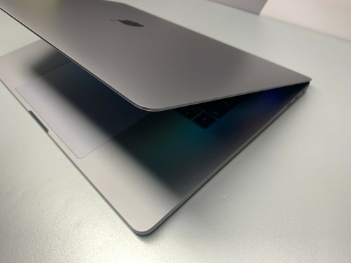 2016 Apple MacBook Pro 15 Touch Bar - 3.8GHz Quad i7 T - 16GB RAM 256GB SSD - Picture 8 of 12