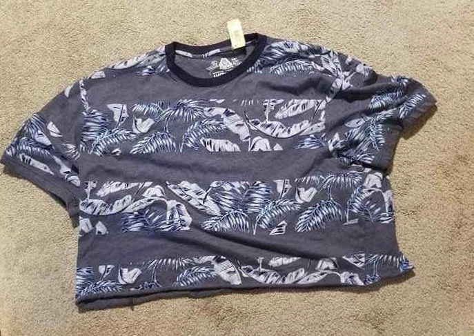 Crop Top XXL American Rag CIE Palm Frond Leaf Rolled Hem Crew neck Blue Grey - image 4 of 4
