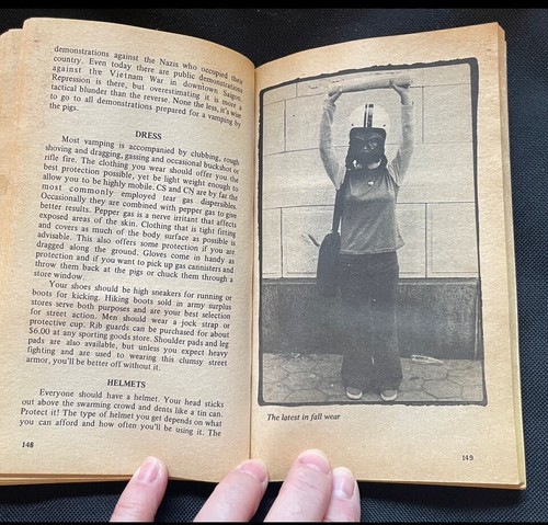 Steal This Book 1971 First Edition Abbie Hoffman, signed by Jerry Lefcourt 1960s - Picture 11 of 16