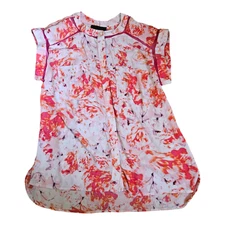 Attention Medium Multicolor Short Sleeve Button Up Shirt