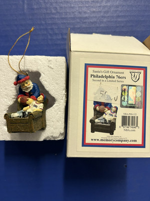 Memory Company NBA Philadelphia 76ers  Santa s Gift  Ornament 2nd in Series NIB
