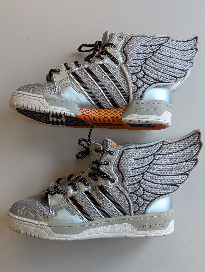 Adidas Jeremy Scott Tags JS Wings 2.0 Sneaker Metallic Silver 23.5