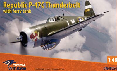 Dora Wings 48054 1:48 Republic P-47C Thunderbolt with Ferry tank Plastic model